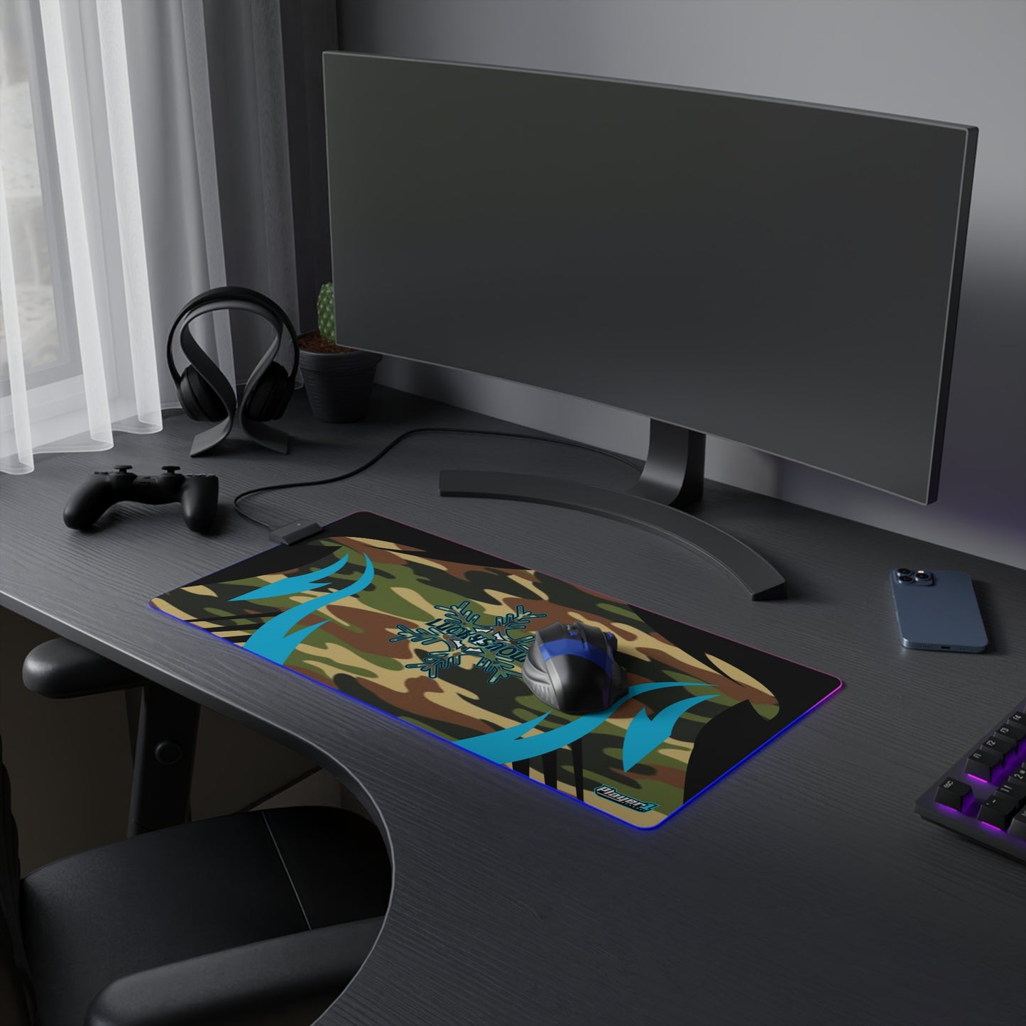 LuckySnow LED Gaming Mouse Pad